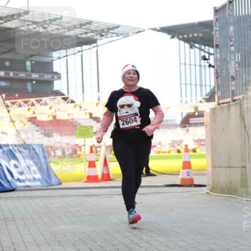 08.12.2024 - St. Pauli X-Mass-Run No. 14 H.Heesch http://msf.ph/oto/7490164 08.12.2024 10:04:31 Ziel 815, 1565, 1788, 1870, 2819, 2933, 3071, 1421, 2604 meine-sportfotos.de