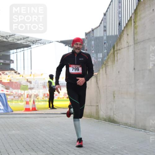 08.12.2024 - St. Pauli X-Mass-Run No. 14 H.Heesch http://msf.ph/oto/7490347 08.12.2024 09:56:41 Ziel 799, 1852, 3256, 3261, 799 meine-sportfotos.de