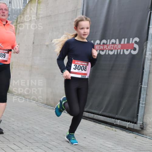 08.12.2024 - St. Pauli X-Mass-Run No. 14 H.Heesch http://msf.ph/oto/7490415 08.12.2024 10:04:41 Ziel 31, 89, 1421, 2604, 3008, 31, 89, 299, 627, 634, 791, 2380, 2382, 2383, 3008 meine-sportfotos.de