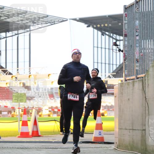 08.12.2024 - St. Pauli X-Mass-Run No. 14 H.Heesch http://msf.ph/oto/7490868 08.12.2024 09:57:10 Ziel 1754, 2956, 3095, 364, 384, 420, 1741, 3139 meine-sportfotos.de