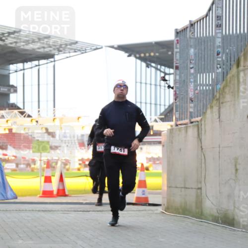 08.12.2024 - St. Pauli X-Mass-Run No. 14 H.Heesch http://msf.ph/oto/7490914 08.12.2024 09:57:10 Ziel 1754, 2956, 3095, 364, 384, 420, 1741, 3139 meine-sportfotos.de