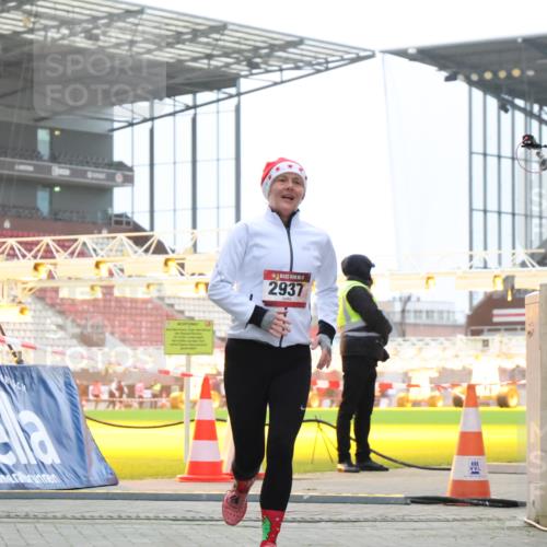 08.12.2024 - St. Pauli X-Mass-Run No. 14 H.Heesch http://msf.ph/oto/7490934 08.12.2024 10:05:00 Ziel 76, 172, 299, 595, 627, 634, 748, 2485, 2758, 3007, 76, 2937 meine-sportfotos.de