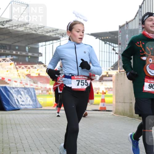 08.12.2024 - St. Pauli X-Mass-Run No. 14 H.Heesch http://msf.ph/oto/7491539 08.12.2024 09:57:25 Ziel 364, 384, 420, 755, 763, 904, 1741, 1982, 3022, 3139, 755, 763, 904, 1291, 1982, 2267 meine-sportfotos.de