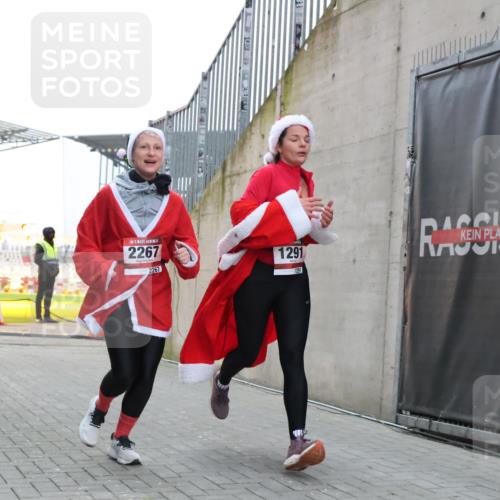 08.12.2024 - St. Pauli X-Mass-Run No. 14 H.Heesch http://msf.ph/oto/7491662 08.12.2024 09:57:27 Ziel 364, 384, 420, 755, 763, 904, 1291, 1982, 2267, 3022, 904, 1291, 2267, 3162 meine-sportfotos.de