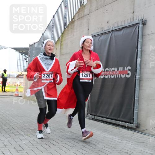 08.12.2024 - St. Pauli X-Mass-Run No. 14 H.Heesch http://msf.ph/oto/7491698 08.12.2024 09:57:28 Ziel 364, 384, 420, 755, 763, 904, 1291, 1982, 2267, 3022, 1291, 2267, 3162 meine-sportfotos.de
