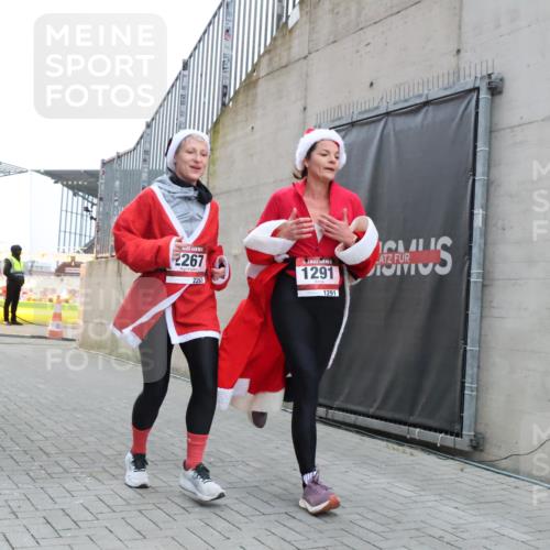 08.12.2024 - St. Pauli X-Mass-Run No. 14 H.Heesch http://msf.ph/oto/7491706 08.12.2024 09:57:28 Ziel 364, 384, 420, 755, 763, 904, 1291, 1982, 2267, 3022, 1291, 2267, 3162 meine-sportfotos.de