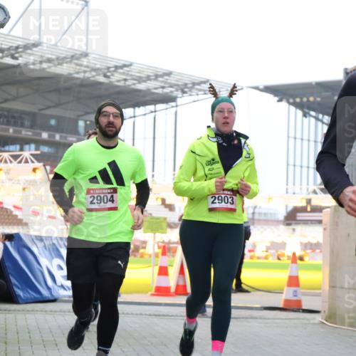 08.12.2024 - St. Pauli X-Mass-Run No. 14 H.Heesch http://msf.ph/oto/7491837 08.12.2024 10:05:40 Ziel 24, 273, 312, 1959, 2031, 2165, 2889, 2890, 3077, 3310, 3311, 3312, 3313, 3314, 3315, 3316, 3317, 3318, 620, 949, 2031, 2889, 2890, 2903, 2904 meine-sportfotos.de