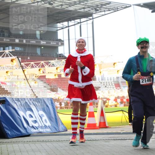 08.12.2024 - St. Pauli X-Mass-Run No. 14 H.Heesch http://msf.ph/oto/7491935 08.12.2024 10:05:48 Ziel 273, 312, 620, 949, 1959, 2031, 2889, 2890, 2903, 2904, 3316, 126, 2056, 2080, 2146, 2866, 3339 meine-sportfotos.de