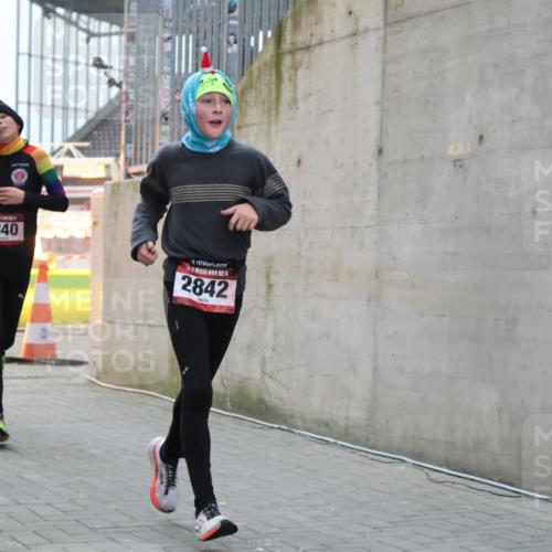 08.12.2024 - St. Pauli X-Mass-Run No. 14 H.Heesch http://msf.ph/oto/7491949 08.12.2024 09:57:55 Ziel 2840, 2842, 3258, 391, 2840, 2842 meine-sportfotos.de