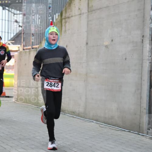 08.12.2024 - St. Pauli X-Mass-Run No. 14 H.Heesch http://msf.ph/oto/7491957 08.12.2024 09:57:55 Ziel 2840, 2842, 3258, 391, 2840, 2842 meine-sportfotos.de