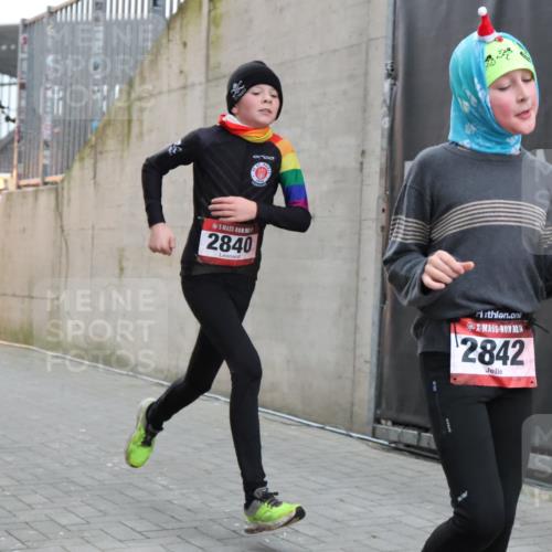 08.12.2024 - St. Pauli X-Mass-Run No. 14 H.Heesch http://msf.ph/oto/7492001 08.12.2024 09:57:56 Ziel 2840, 2842, 3258, 391, 2840, 2842 meine-sportfotos.de