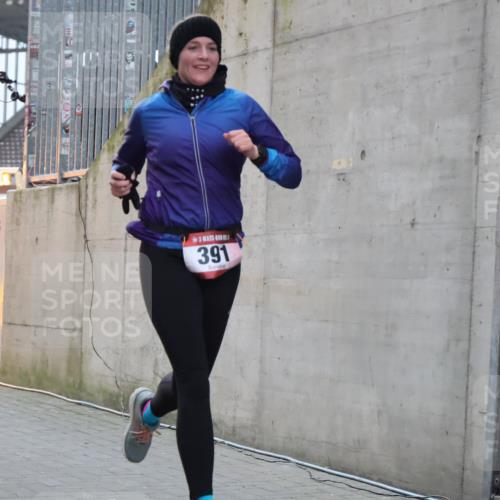 08.12.2024 - St. Pauli X-Mass-Run No. 14 H.Heesch http://msf.ph/oto/7492089 08.12.2024 09:58:00 Ziel 391, 2840, 2842, 3258, 391 meine-sportfotos.de