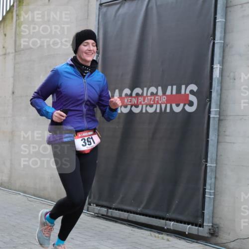 08.12.2024 - St. Pauli X-Mass-Run No. 14 H.Heesch http://msf.ph/oto/7492136 08.12.2024 09:58:00 Ziel 391, 2840, 2842, 3258, 391 meine-sportfotos.de