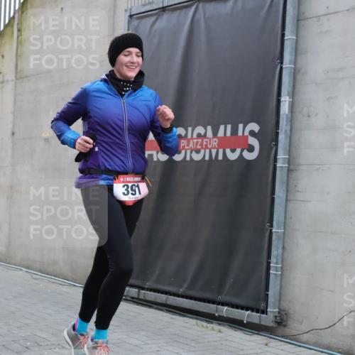 08.12.2024 - St. Pauli X-Mass-Run No. 14 H.Heesch http://msf.ph/oto/7492141 08.12.2024 09:58:00 Ziel 391, 2840, 2842, 3258, 391 meine-sportfotos.de