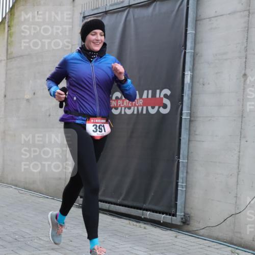 08.12.2024 - St. Pauli X-Mass-Run No. 14 H.Heesch http://msf.ph/oto/7492148 08.12.2024 09:58:00 Ziel 391, 2840, 2842, 3258, 391 meine-sportfotos.de