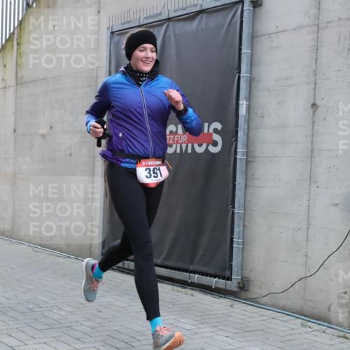08.12.2024 - St. Pauli X-Mass-Run No. 14 H.Heesch http://msf.ph/oto/7492154 08.12.2024 09:58:00 Ziel 391, 2840, 2842, 3258, 391 meine-sportfotos.de