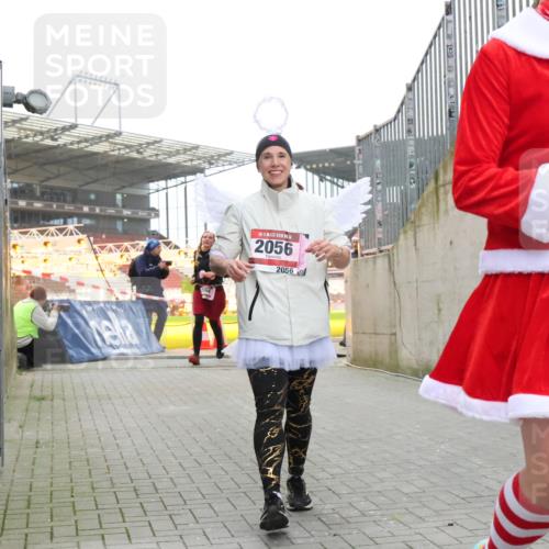 08.12.2024 - St. Pauli X-Mass-Run No. 14 H.Heesch http://msf.ph/oto/7492155 08.12.2024 10:05:54 Ziel 126, 620, 949, 2080, 2146, 2889, 2890, 2903, 2904, 3339, 1957, 2056, 2080, 2864, 2866 meine-sportfotos.de