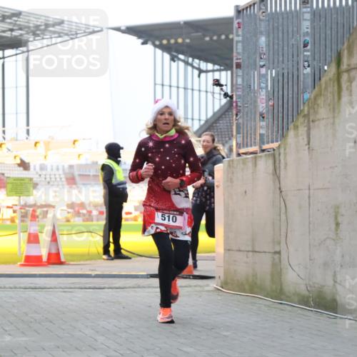 08.12.2024 - St. Pauli X-Mass-Run No. 14 H.Heesch http://msf.ph/oto/7492159 08.12.2024 09:58:13 Ziel 391, 510, 1532, 1789, 3092, 3171 meine-sportfotos.de
