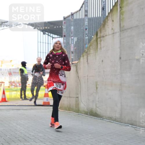 08.12.2024 - St. Pauli X-Mass-Run No. 14 H.Heesch http://msf.ph/oto/7492197 08.12.2024 09:58:13 Ziel 391, 510, 1532, 1789, 3092, 3171 meine-sportfotos.de