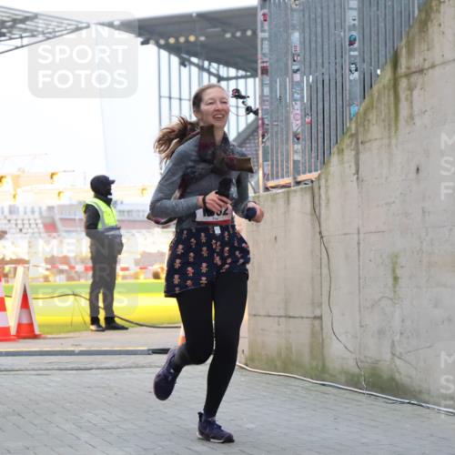 08.12.2024 - St. Pauli X-Mass-Run No. 14 H.Heesch http://msf.ph/oto/7492252 08.12.2024 09:58:15 Ziel 510, 510, 1532, 1789, 3092, 3171 meine-sportfotos.de