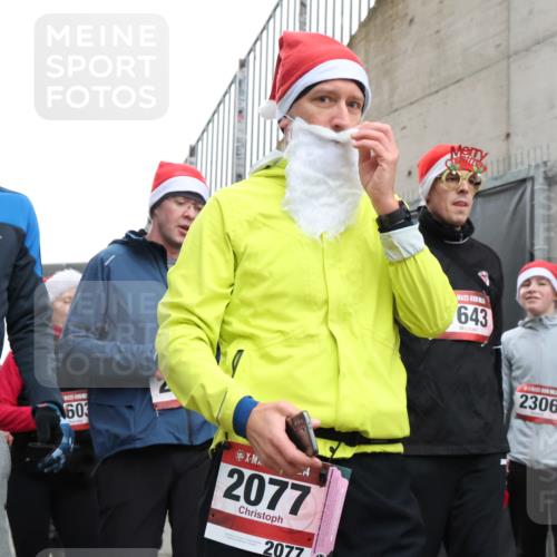 08.12.2024 - St. Pauli X-Mass-Run No. 14 H.Heesch http://msf.ph/oto/7492514 08.12.2024 10:06:07 Ziel 751, 932, 1178, 1605, 1643, 1650, 1957, 2056, 2077, 2080, 2435, 2603, 2864, 2866, 2908, 3114, 3302, 932, 1650, 2077, 2306, 2308, 2344, 2435, 2603, 2908, 3115, 3118, 3184, 3302 meine-sportfotos.de