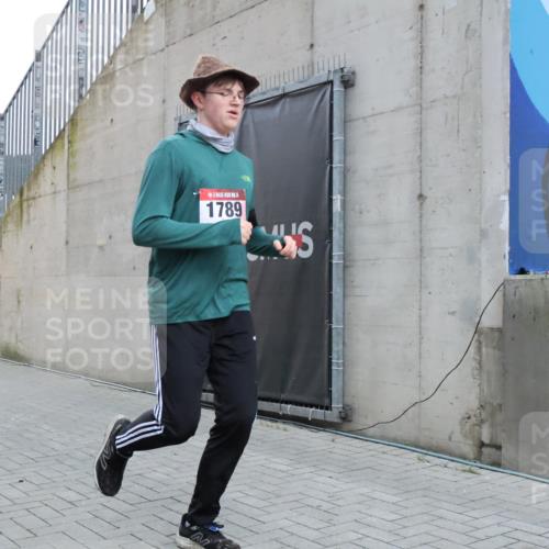 08.12.2024 - St. Pauli X-Mass-Run No. 14 H.Heesch http://msf.ph/oto/7492584 08.12.2024 09:58:22 Ziel 510, 1532, 1789, 3092, 3171, 1789, 2872, 2934, 2943, 2944, 3171 meine-sportfotos.de