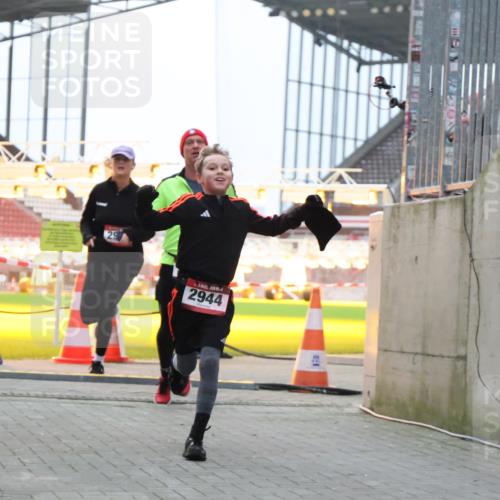 08.12.2024 - St. Pauli X-Mass-Run No. 14 H.Heesch http://msf.ph/oto/7492606 08.12.2024 09:58:24 Ziel 510, 1532, 1789, 3092, 3171, 1396, 1397, 2872, 2934, 2943, 2944 meine-sportfotos.de