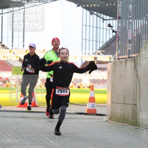 08.12.2024 - St. Pauli X-Mass-Run No. 14 H.Heesch http://msf.ph/oto/7492612 08.12.2024 09:58:24 Ziel 510, 1532, 1789, 3092, 3171, 1396, 1397, 2872, 2934, 2943, 2944 meine-sportfotos.de
