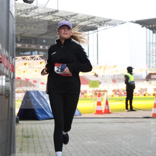 08.12.2024 - St. Pauli X-Mass-Run No. 14 H.Heesch http://msf.ph/oto/7492746 08.12.2024 09:58:26 Ziel 510, 1532, 1789, 2934, 2943, 2944, 3092, 3171, 1075, 1080, 1396, 1397, 2872, 2934, 2943, 2944 meine-sportfotos.de