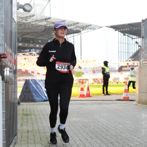 08.12.2024 - St. Pauli X-Mass-Run No. 14 H.Heesch http://msf.ph/oto/7492769 08.12.2024 09:58:27 Ziel 510, 1532, 1789, 2934, 2943, 2944, 3092, 3171, 55, 1075, 1080, 1396, 1397, 2872, 2934, 2943, 2944 meine-sportfotos.de