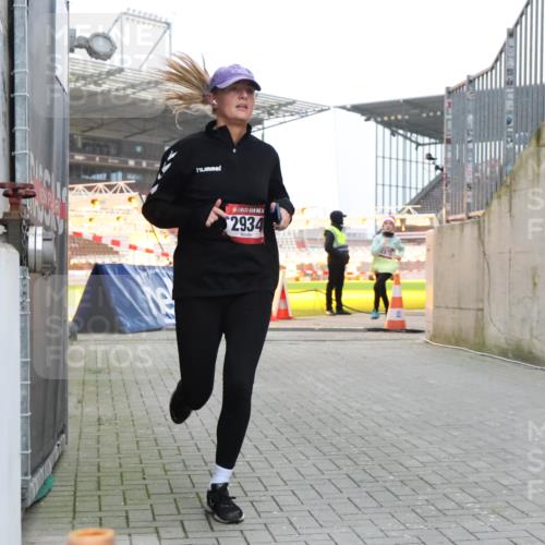 08.12.2024 - St. Pauli X-Mass-Run No. 14 H.Heesch http://msf.ph/oto/7492802 08.12.2024 09:58:27 Ziel 510, 1532, 1789, 2934, 2943, 2944, 3092, 3171, 55, 1075, 1080, 1396, 1397, 2872, 2934, 2943, 2944 meine-sportfotos.de