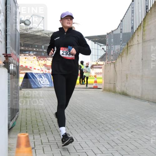 08.12.2024 - St. Pauli X-Mass-Run No. 14 H.Heesch http://msf.ph/oto/7492842 08.12.2024 09:58:27 Ziel 510, 1532, 1789, 2934, 2943, 2944, 3092, 3171, 55, 1075, 1080, 1396, 1397, 2872, 2934, 2943, 2944 meine-sportfotos.de