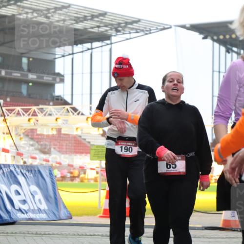 08.12.2024 - St. Pauli X-Mass-Run No. 14 H.Heesch http://msf.ph/oto/7492865 08.12.2024 10:06:24 Ziel 175, 1068, 1243, 2474, 3115, 3118, 3184, 40, 65, 1068, 1232, 3006 meine-sportfotos.de