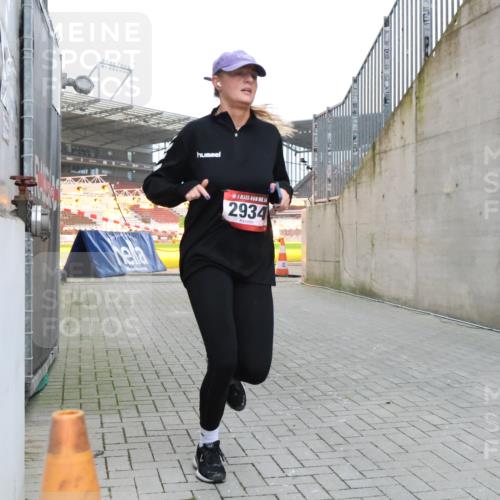 08.12.2024 - St. Pauli X-Mass-Run No. 14 H.Heesch http://msf.ph/oto/7492867 08.12.2024 09:58:27 Ziel 510, 1532, 1789, 2934, 2943, 2944, 3092, 3171, 55, 1075, 1080, 1396, 1397, 2872, 2934, 2943, 2944 meine-sportfotos.de
