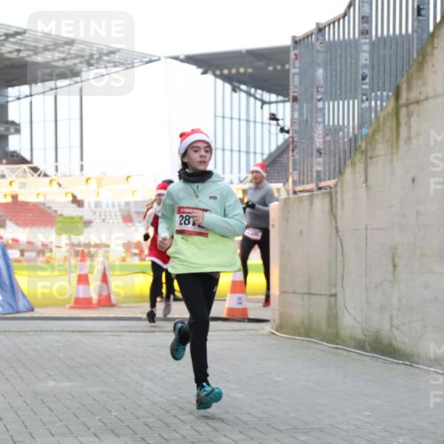 08.12.2024 - St. Pauli X-Mass-Run No. 14 H.Heesch http://msf.ph/oto/7492939 08.12.2024 09:58:29 Ziel 1532, 1789, 2872, 2934, 2943, 2944, 3092, 3171, 55, 1075, 1080, 1396, 1397, 2872 meine-sportfotos.de