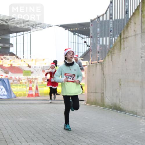 08.12.2024 - St. Pauli X-Mass-Run No. 14 H.Heesch http://msf.ph/oto/7492956 08.12.2024 09:58:29 Ziel 1532, 1789, 2872, 2934, 2943, 2944, 3092, 3171, 55, 1075, 1080, 1396, 1397, 2872 meine-sportfotos.de