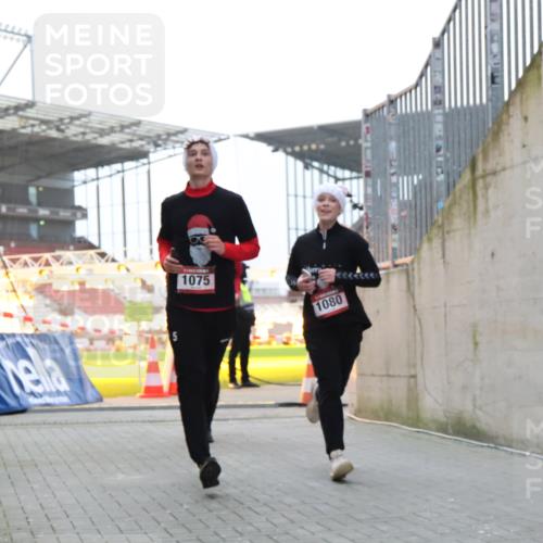 08.12.2024 - St. Pauli X-Mass-Run No. 14 H.Heesch http://msf.ph/oto/7493152 08.12.2024 09:58:33 Ziel 1396, 1397, 1789, 2872, 2934, 2943, 2944, 3092, 3171, 55, 880, 1075, 1080, 1396, 1397 meine-sportfotos.de