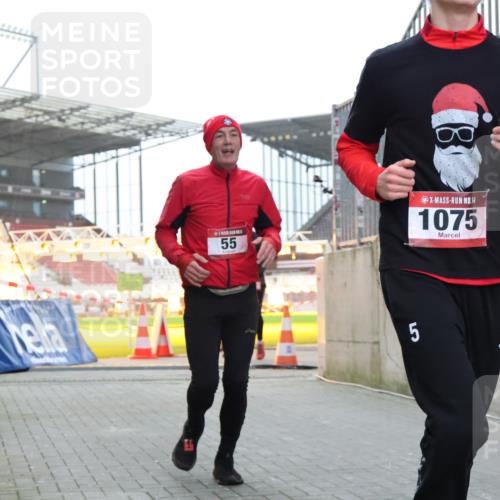 08.12.2024 - St. Pauli X-Mass-Run No. 14 H.Heesch http://msf.ph/oto/7493258 08.12.2024 09:58:35 Ziel 55, 1075, 1080, 1396, 1397, 2872, 2934, 2943, 2944, 55, 802, 880, 1075, 1080, 3109 meine-sportfotos.de