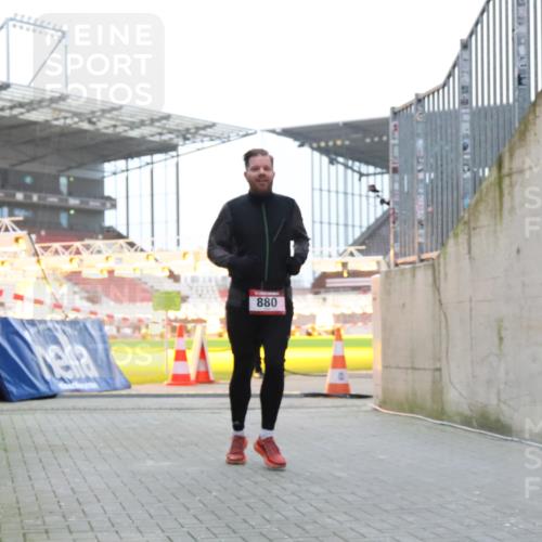 08.12.2024 - St. Pauli X-Mass-Run No. 14 H.Heesch http://msf.ph/oto/7493394 08.12.2024 09:58:37 Ziel 55, 1075, 1080, 1396, 1397, 2872, 2934, 2943, 2944, 55, 802, 880, 2984, 3109 meine-sportfotos.de