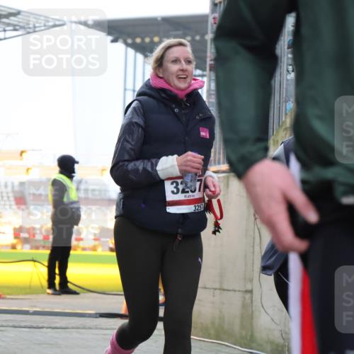 08.12.2024 - St. Pauli X-Mass-Run No. 14 H.Heesch http://msf.ph/oto/7493462 08.12.2024 10:06:50 Ziel 78, 529, 2894, 3257, 529, 885, 890, 3257, 3259 meine-sportfotos.de
