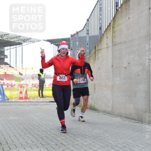 08.12.2024 - St. Pauli X-Mass-Run No. 14 H.Heesch http://msf.ph/oto/7493626 08.12.2024 09:58:43 Ziel 55, 802, 880, 1075, 1080, 1396, 1397, 2872, 3109, 49, 802, 832, 1864, 2428, 2984, 3109 meine-sportfotos.de