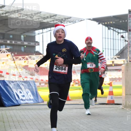08.12.2024 - St. Pauli X-Mass-Run No. 14 H.Heesch http://msf.ph/oto/7493703 08.12.2024 09:58:45 Ziel 55, 802, 880, 1075, 1080, 1396, 1397, 2984, 3109, 49, 802, 832, 1864, 2428, 2984, 3109 meine-sportfotos.de