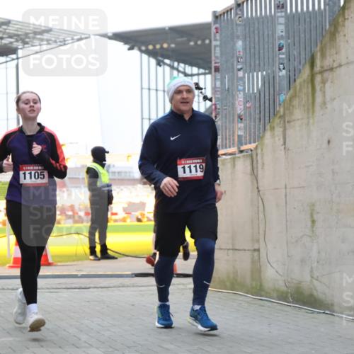 08.12.2024 - St. Pauli X-Mass-Run No. 14 H.Heesch http://msf.ph/oto/7494158 08.12.2024 09:58:56 Ziel 49, 802, 832, 1864, 2428, 2984, 3109, 111, 1105, 1119, 2722 meine-sportfotos.de