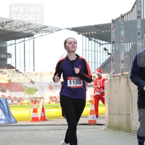 08.12.2024 - St. Pauli X-Mass-Run No. 14 H.Heesch http://msf.ph/oto/7494178 08.12.2024 09:58:57 Ziel 49, 802, 832, 1119, 1864, 2428, 2984, 3109, 111, 1105, 1119, 2722 meine-sportfotos.de