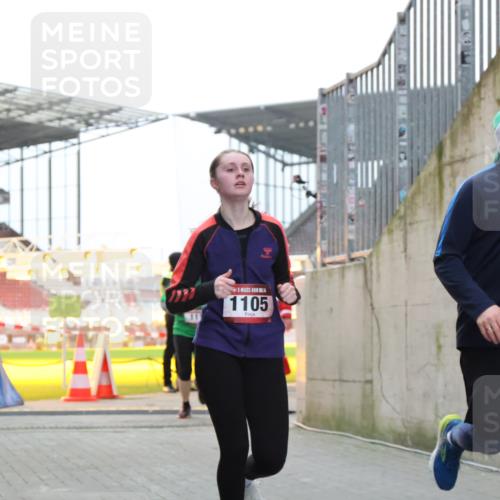 08.12.2024 - St. Pauli X-Mass-Run No. 14 H.Heesch http://msf.ph/oto/7494195 08.12.2024 09:58:57 Ziel 49, 802, 832, 1119, 1864, 2428, 2984, 3109, 111, 1105, 1119, 2722 meine-sportfotos.de