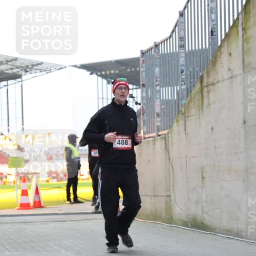 08.12.2024 - St. Pauli X-Mass-Run No. 14 H.Heesch http://msf.ph/oto/7494476 08.12.2024 09:59:05 Ziel 111, 832, 1105, 1119, 2722, 488, 989, 2722 meine-sportfotos.de