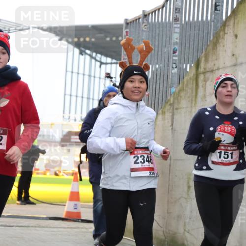 08.12.2024 - St. Pauli X-Mass-Run No. 14 H.Heesch http://msf.ph/oto/7494526 08.12.2024 10:07:15 Ziel 719, 795, 1786, 1940, 2003, 2062, 2346, 2751, 2755, 3083, 3337, 3343, 151, 2062, 2212, 2346, 2843, 2888 meine-sportfotos.de
