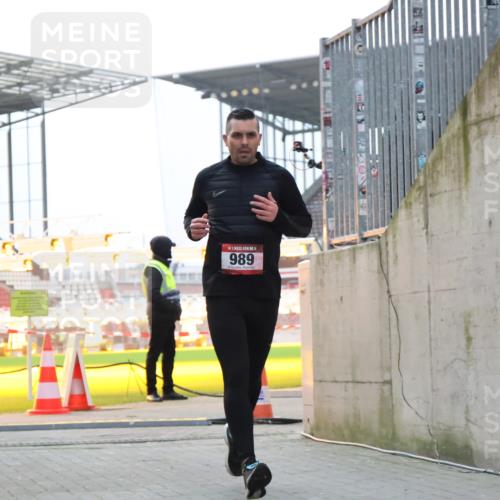 08.12.2024 - St. Pauli X-Mass-Run No. 14 H.Heesch http://msf.ph/oto/7494533 08.12.2024 09:59:07 Ziel 111, 488, 1105, 1119, 2722, 488, 989 meine-sportfotos.de