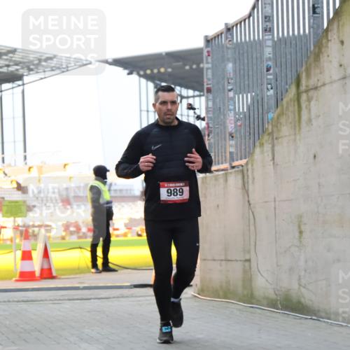 08.12.2024 - St. Pauli X-Mass-Run No. 14 H.Heesch http://msf.ph/oto/7494548 08.12.2024 09:59:07 Ziel 111, 488, 1105, 1119, 2722, 488, 989 meine-sportfotos.de
