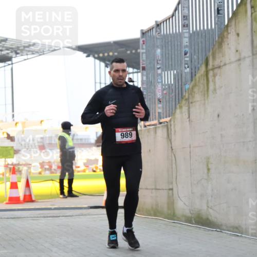 08.12.2024 - St. Pauli X-Mass-Run No. 14 H.Heesch http://msf.ph/oto/7494554 08.12.2024 09:59:07 Ziel 111, 488, 1105, 1119, 2722, 488, 989 meine-sportfotos.de